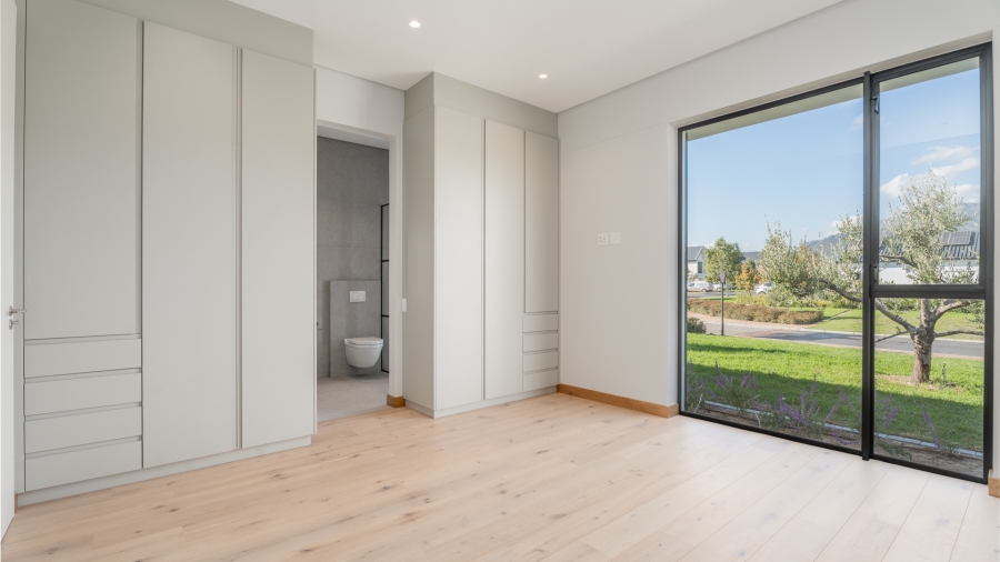 6 Bedroom Property for Sale in Val De Vie Estate Western Cape